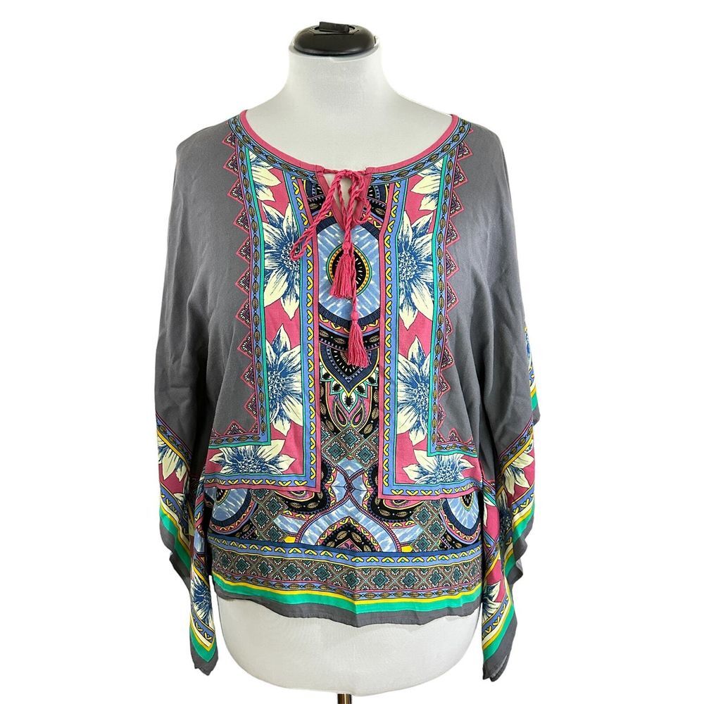 Peachpuff Womens SZ M Gray Print Kaftan Poncho‎ Style Top Tassel Ties